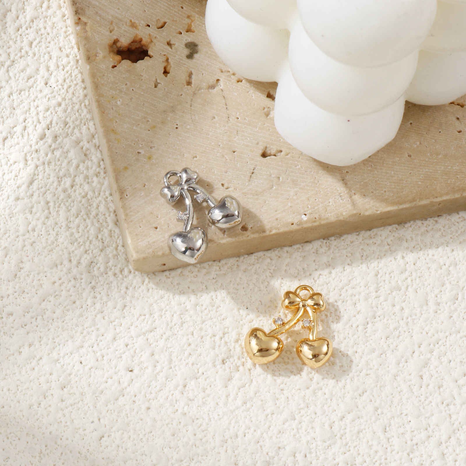 Picture of Eco-friendly Brass Valentine's Day Charms Real Gold Plated Cherry Fruit Heart 3D Clear Cubic Zirconia 16mm x 15mm