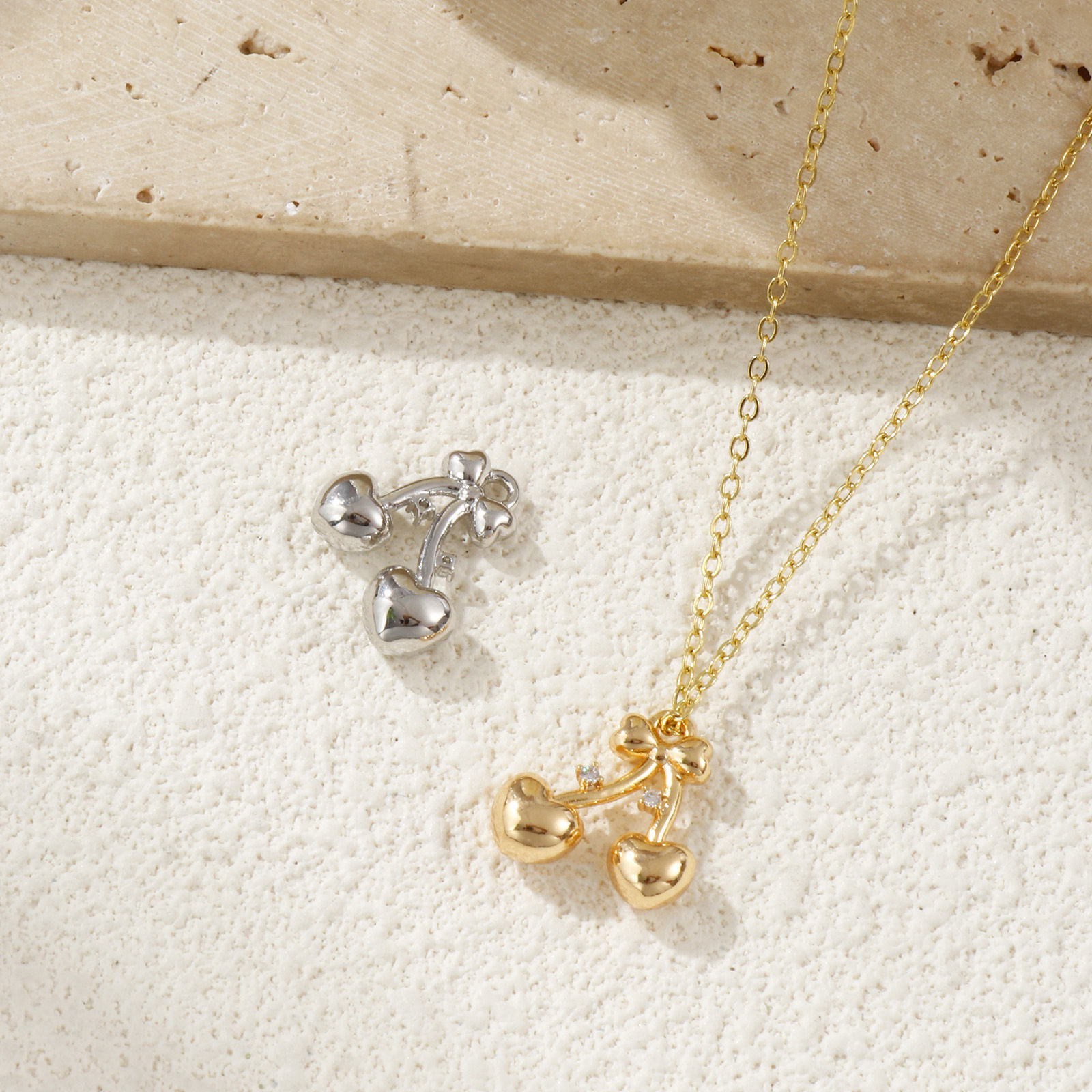 Picture of Eco-friendly Brass Valentine's Day Charms Real Gold Plated Cherry Fruit Heart 3D Clear Cubic Zirconia 16mm x 15mm