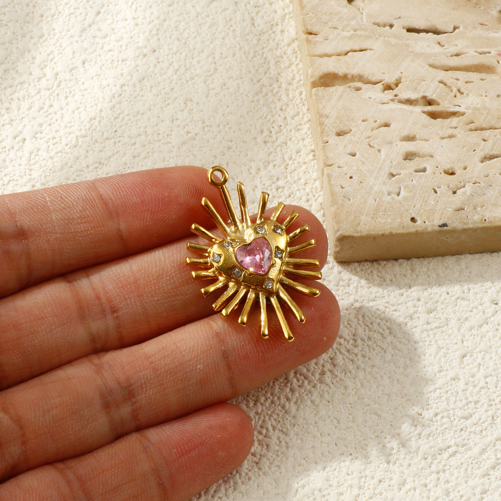 Bild von Umweltfreundliche PVD-Vakuumbeschichtung 304 Edelstahl & Strass Religiös Charms 18K Echtgold plattiert Ex Voto Herz