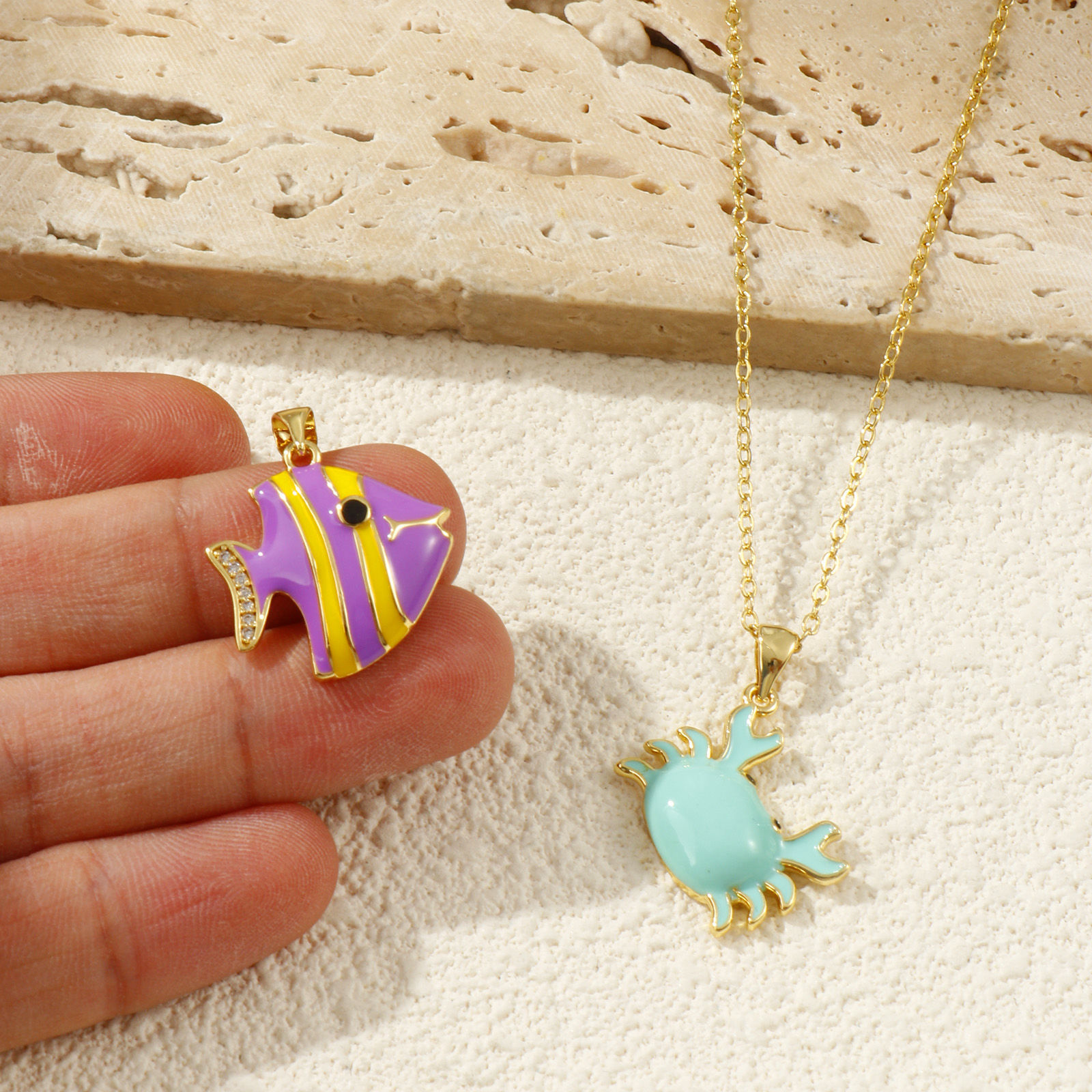 Bild von 2 PCs Eco-friendly Brass Ocean Jewelry Pendants 18K Real Gold Plated Enamel