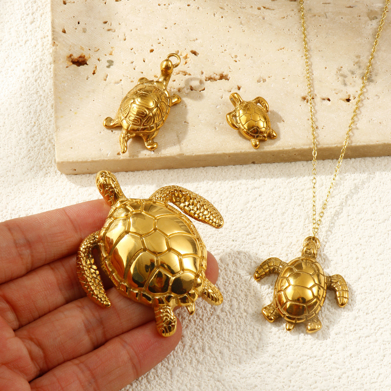 Picture of Eco-friendly PVD Vacuum Plating 304 Stainless Steel Ocean Jewelry Charms 18K Real Gold Plated Tortoise Animal