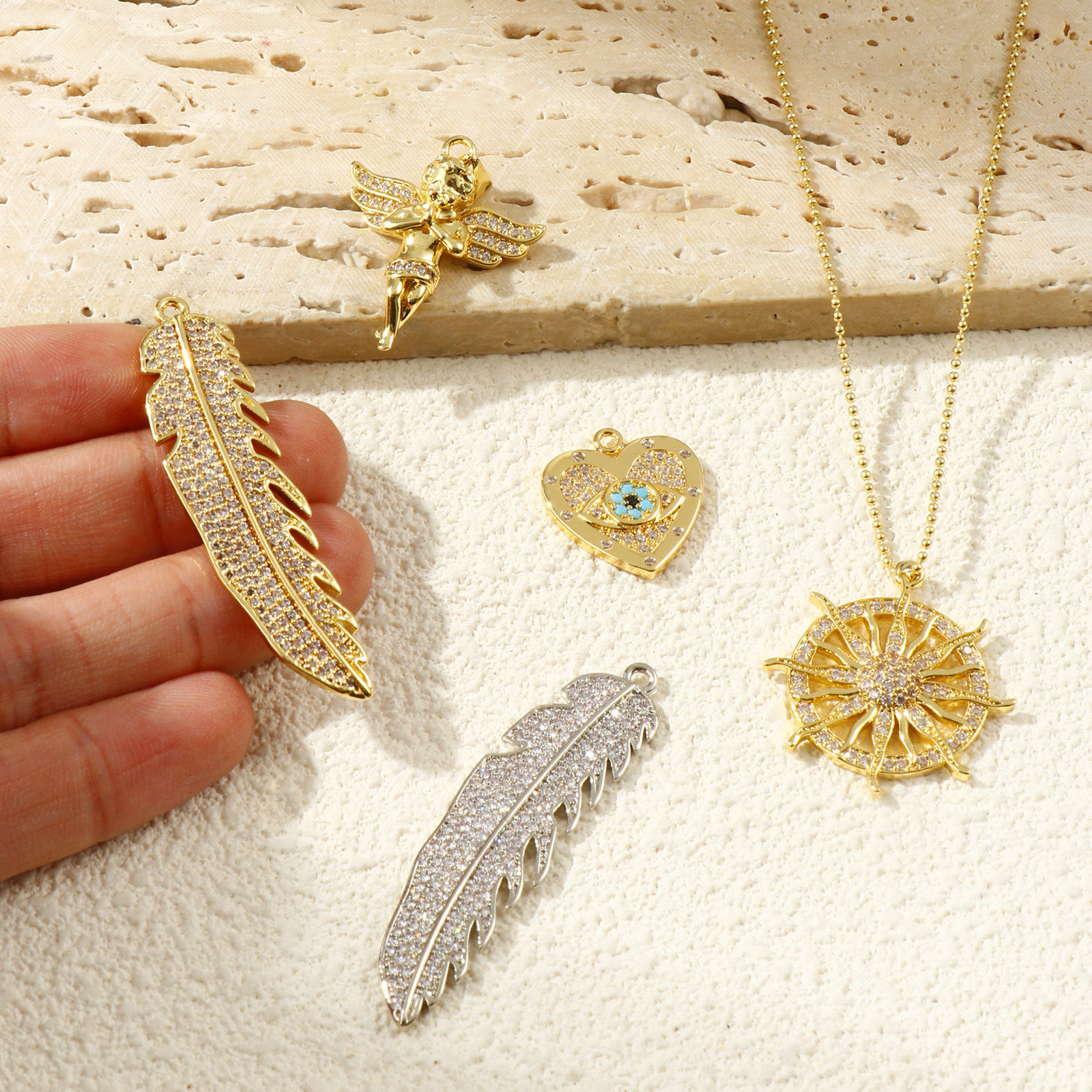 Picture of 1 Piece Brass & Cubic Zirconia Charms 18K Gold Plated Micro Pave