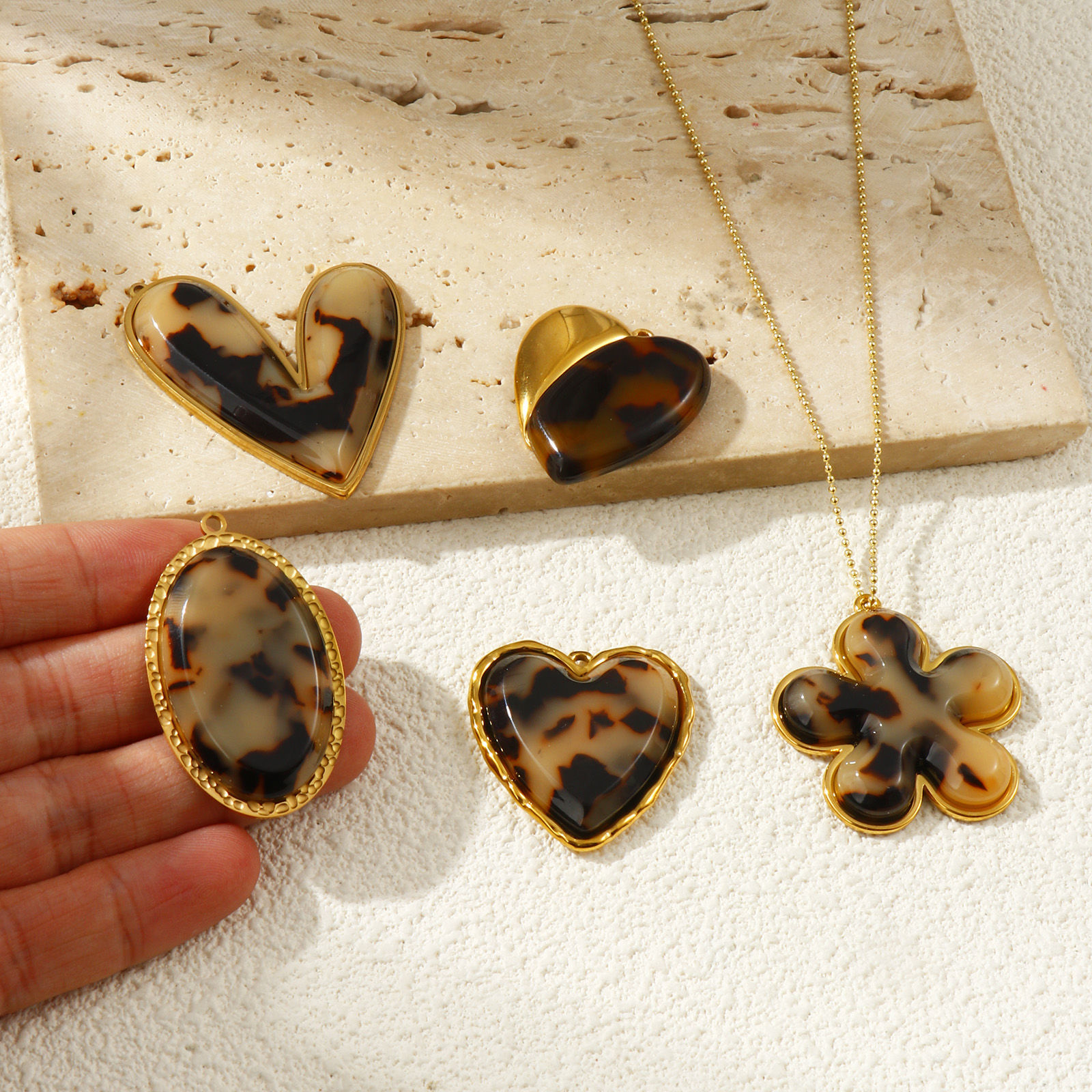 Изображение 1 Piece Eco-friendly PVD Vacuum Plating 304 Stainless Steel & Resin Pendants 18K Real Gold Plated Coffee Leopard Print