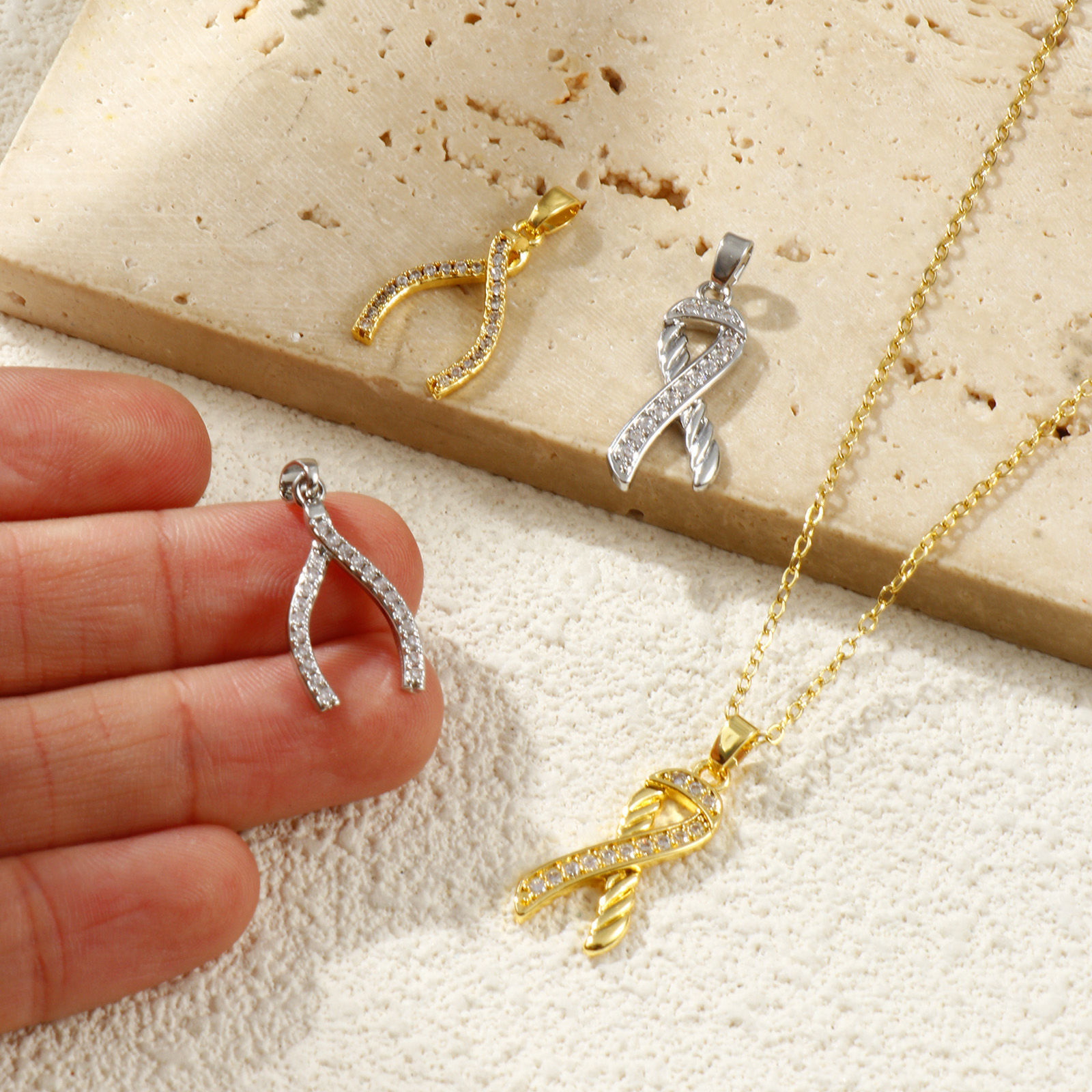 Immagine di 2 PCs Eco-friendly Brass Charm Pendant Real Gold Plated Clear Cubic Zirconia