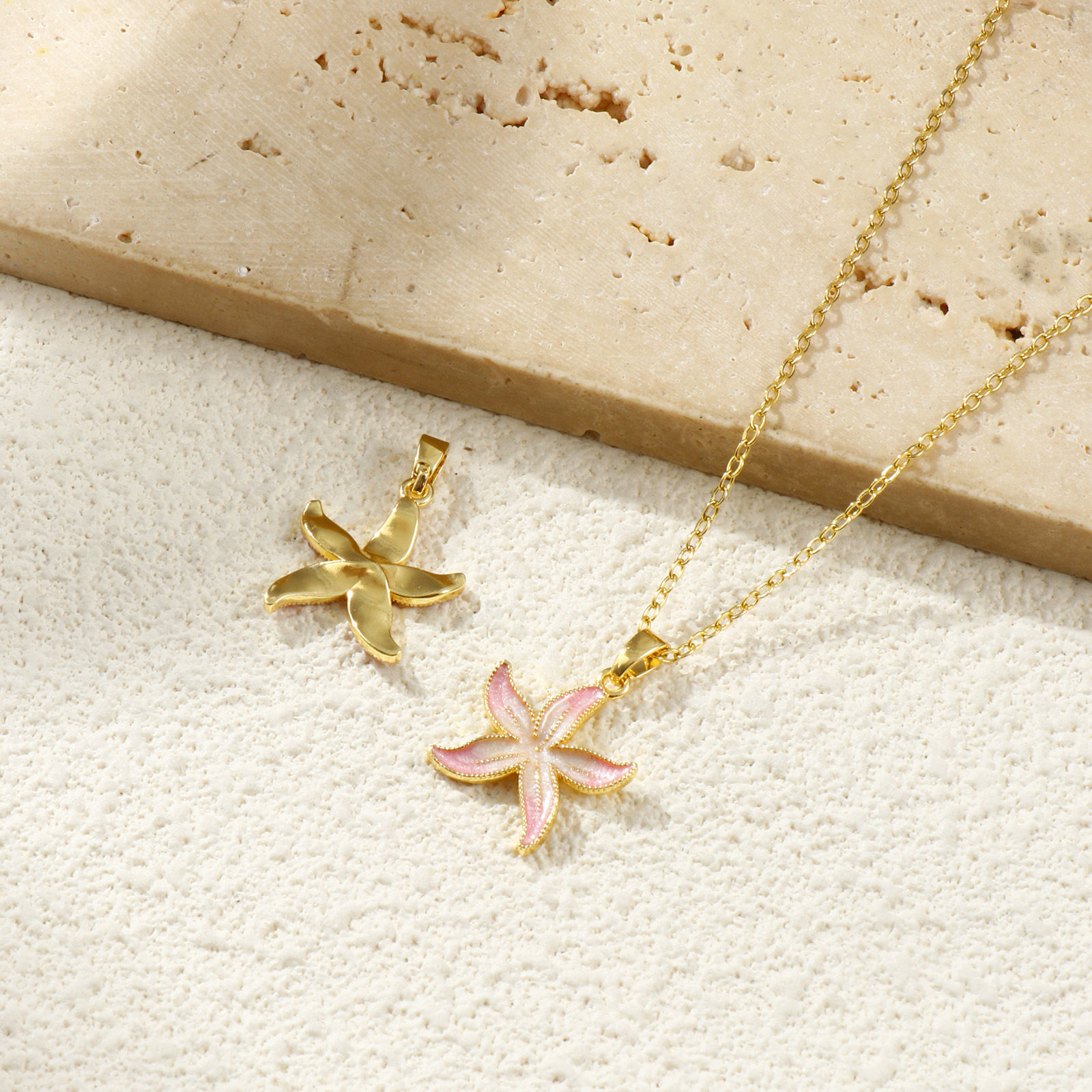 Picture of 2 PCs Eco-friendly Brass Flora Collection Charm Pendant 18K Real Gold Plated Flower Pearlized 23mm x 16mm