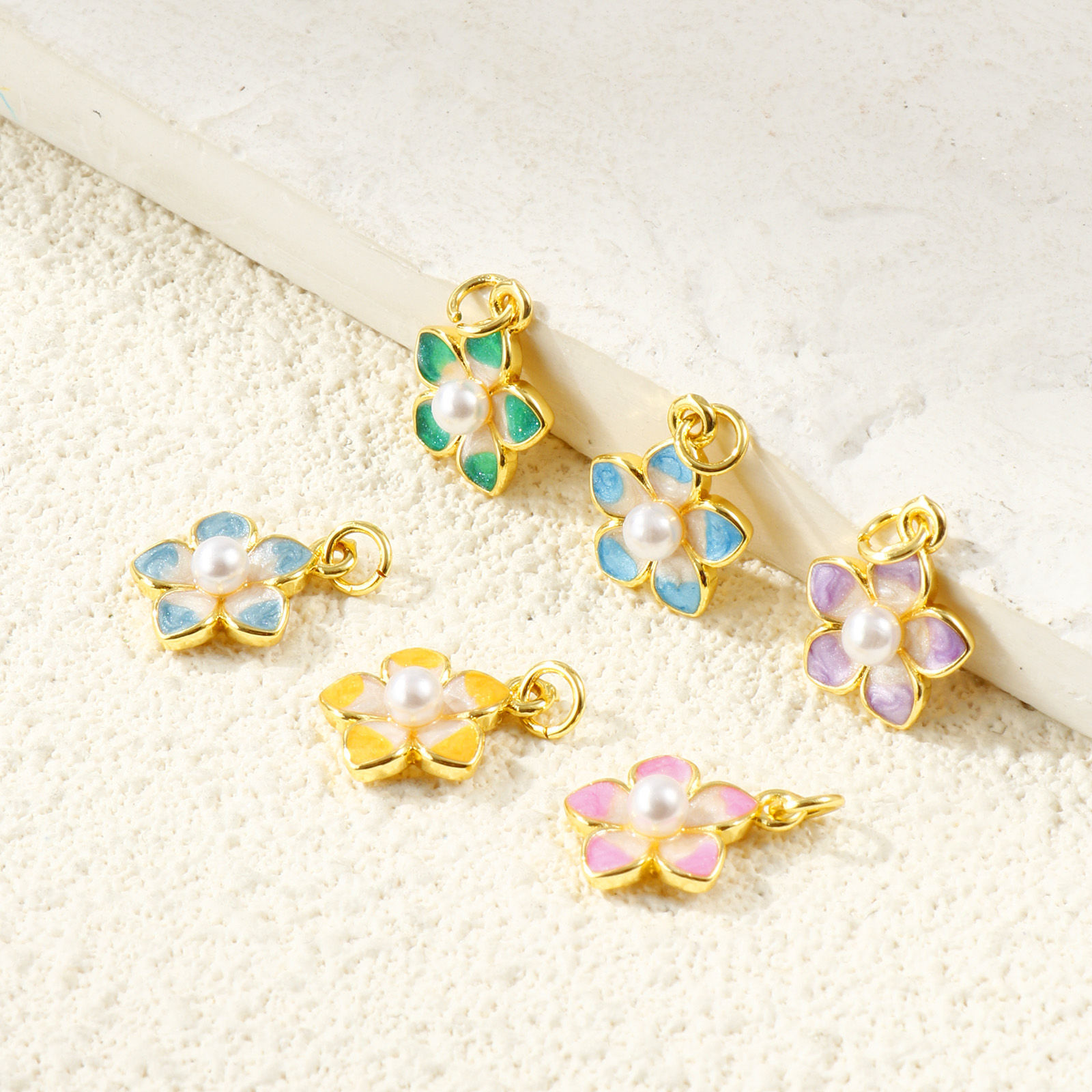 Picture of Eco-friendly Brass Charms Wholesale 18K Real Gold Plated Enamel Flower Acrylic Imitation Pearl 18mm x 13mm