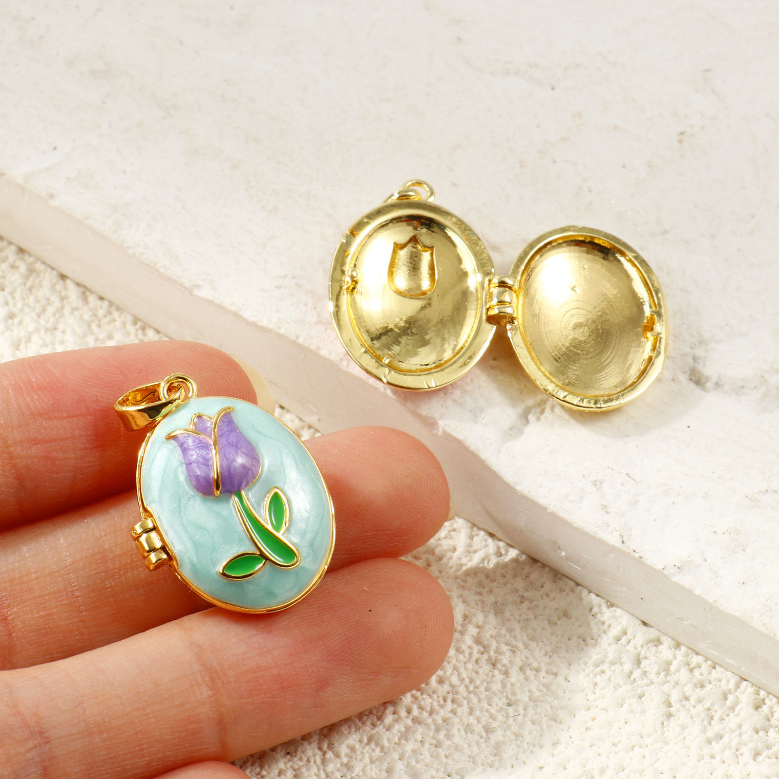 Picture of Brass Picture Photo Locket Frame Pendants Wholesale 18K Gold Plated Enamel Oval Tulip Flower Can Open 27mm x 17mm