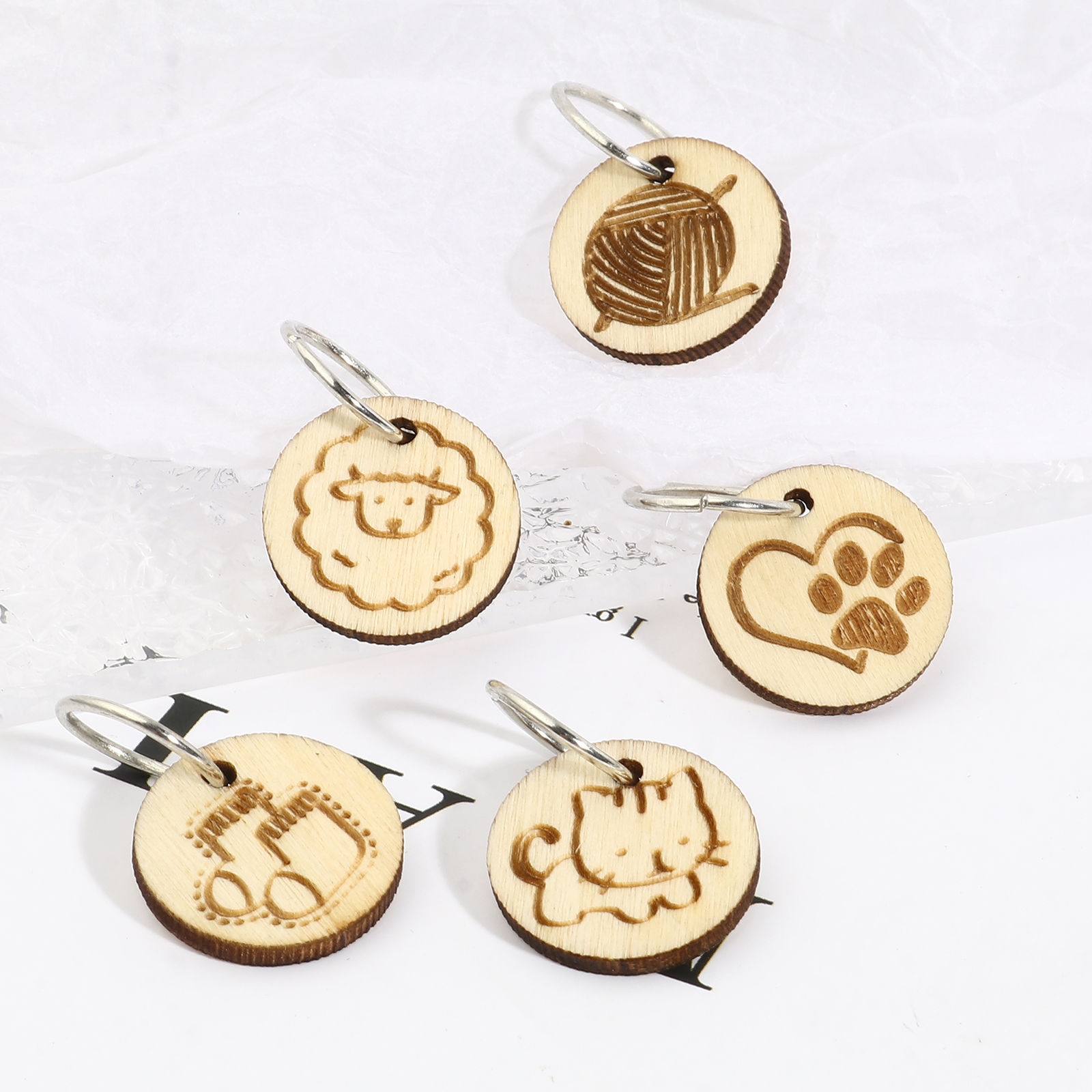 Picture of Zinc Based Alloy & Natural Wood Knitting Stitch Markers Round Silver Tone Light Khaki 30mm x 19mm, 1 Set ( 5 PCs/Set)