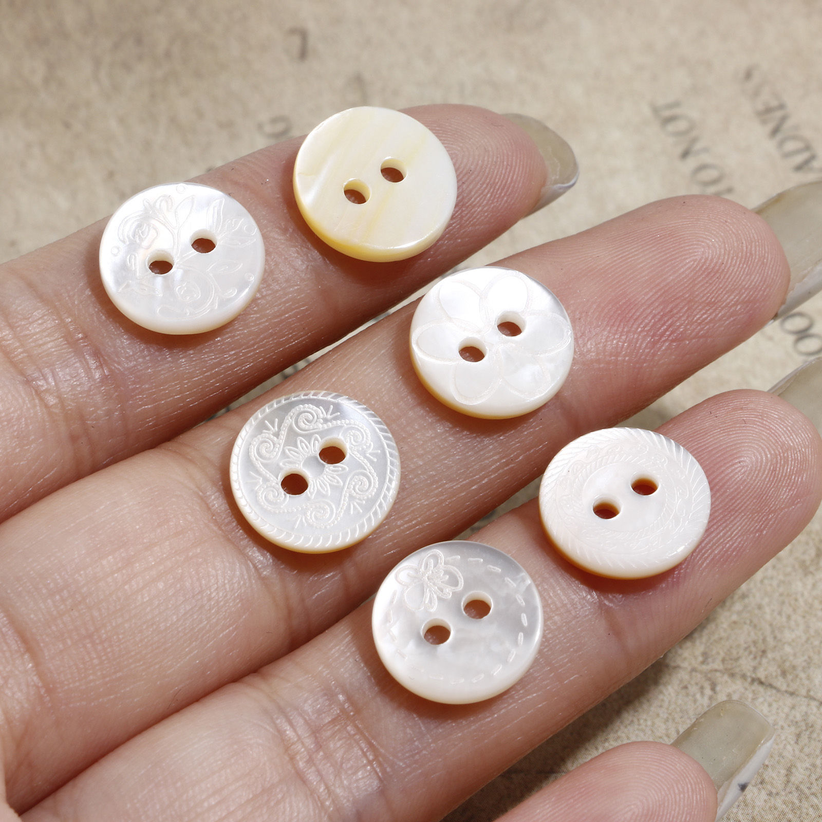 Picture of Natural Shell Sewing Buttons Scrapbooking 2 Holes Round 11mm Dia