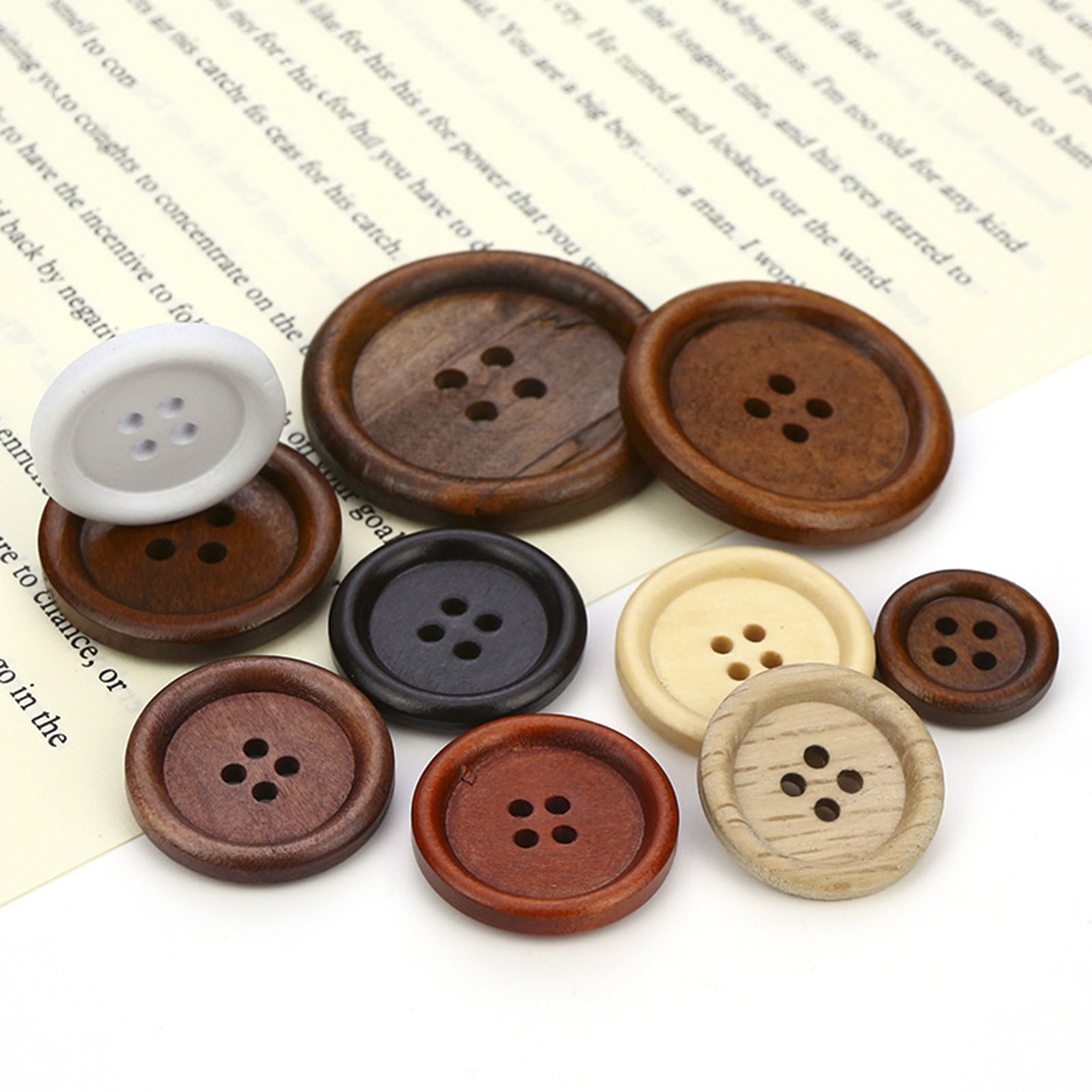 Bild von Natürliches Holz Knöpfe Scrapbooking 4 Löcher Rund Schwarz 11.5mm D., 100 Stück