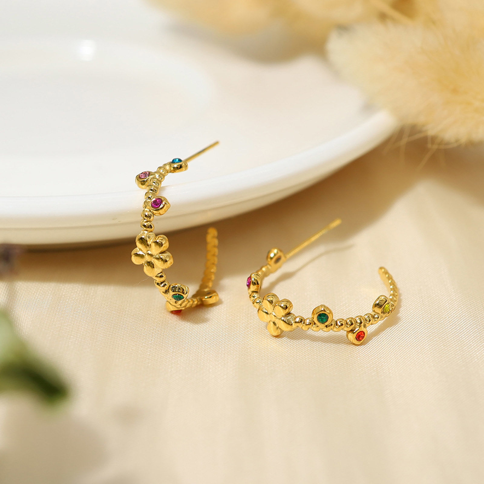 Picture of 1 Pair Eco-friendly Vacuum Plating Sweet & Cute Stylish 18K Real Gold Plated 304 Stainless Steel & Rhinestone C Shape Flower Hoop Earrings For Women Party 2cm