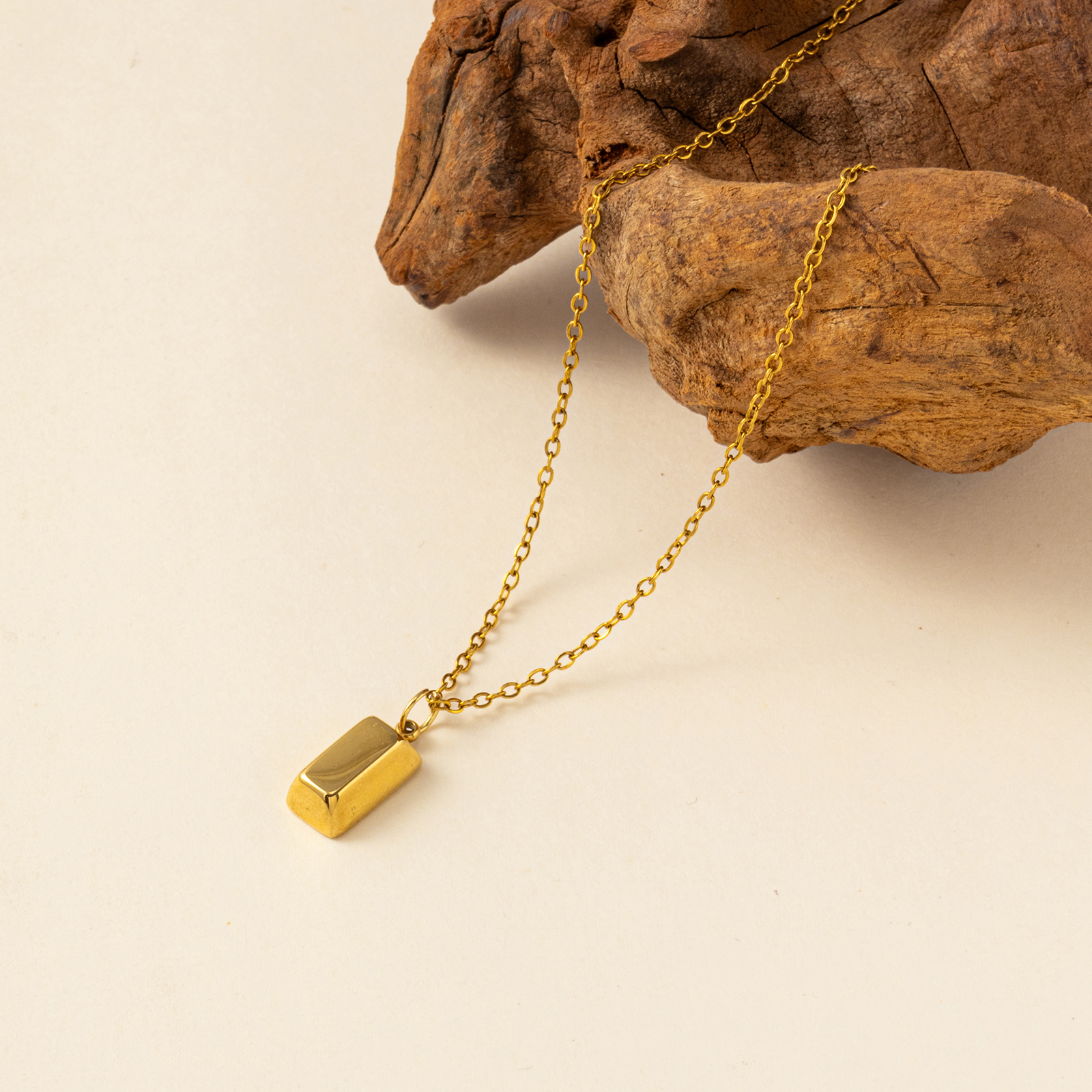 Изображение 1 ШТ Экологичное вакуумное PVD-покрытие Стильный Простой 18K настоящее золото с покрытием 304 Нержавеющая Сталь Кабельные Цепи Прямоугольник Квадратные Ожерелье с подвеской Для женщин подарок 45см + 5см длина