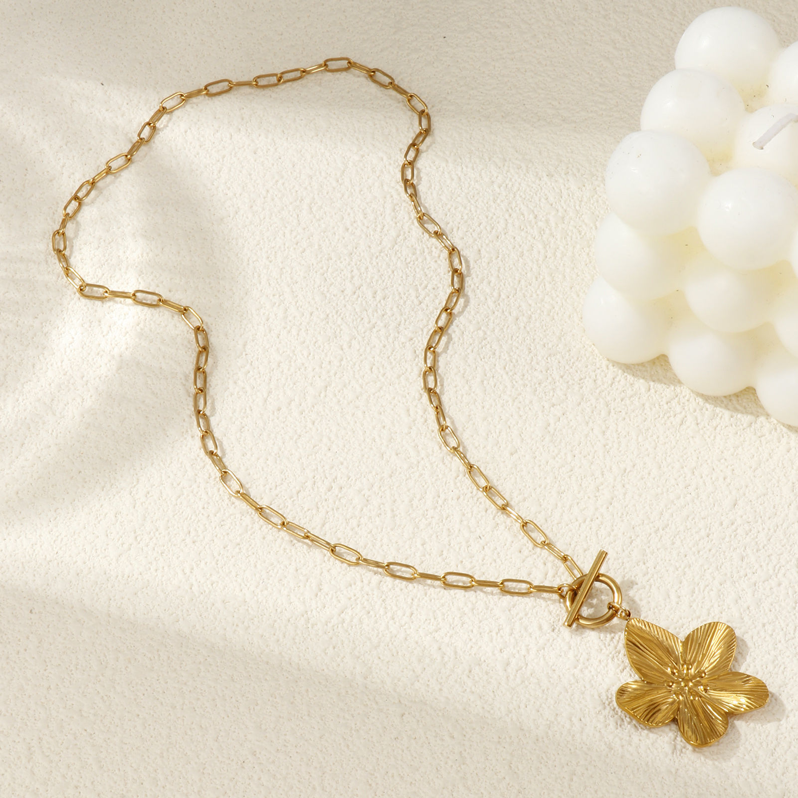 Imagen de 18K Oro Real Chapado Catena di Fermagli Flor Collar con Colgante, 304 Acero Inoxidable 45cm, Para Mujeres, Exquisito Regalo, Recubrimiento al Vacío PVD Ecológico, 1 Unidad