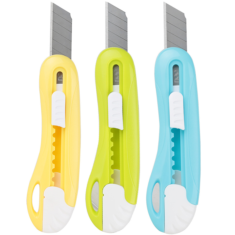 Bild von Edelstahl + Plastik Schneidmesser Schreibwaren Zufällig Mix 10cm x 3cm, 2 Stück