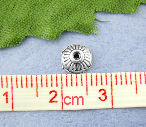 Image de Coupelles en Alliage de Zinc Calotte Argent Vieilli Rayée 7mm Dia(Approprié à Perle 10mm Dia.), Taille de Trou: 1.6mm, 35 PCs