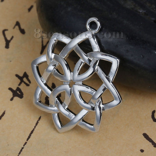 Bild von Messing Charms Blumen Silberfarbe Keltisch Knoten Hohl 28mm x 25mm, 3 Stücke                                                                                                                                                                                  