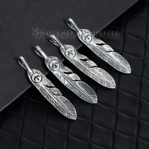 Image de Pendentif en Laiton Plume Aigles Argent Vieilli 41mm x 8mm, 2 Pcs