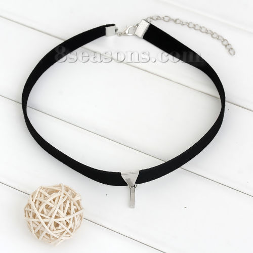 Picture of Velvet Choker Necklace Silver Tone Black Triangle 34cm(13 3/8") long, 1 Piece