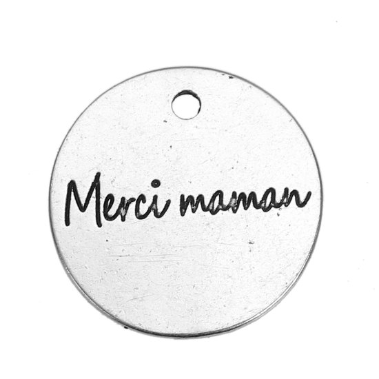 亜鉛合金 チャーム 円形 銀古美 文字 " Merci Maman" 20mm直径、 10 個 の画像