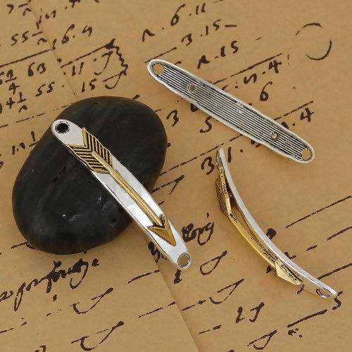 Immagine di Lega di Zinco Pendenti Charms Connettori Accessori Rettangolo Oro Antico & Argento Antico Doppio Colore Freccia Disegno 53mm x 8mm, 5 Pz