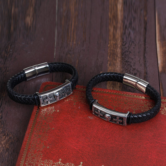 Image de Bracelet en 304 Acier Inoxydable & Cuir Réel Noir Tête de Mort Croix Argent Mat 22cm long, 1 Pièce