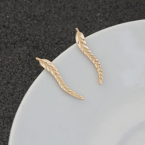 Picture of Ear Climbers/ Ear Crawlers Gold Plated Leaf 24mm(1") x 4mm( 1/8"), Post/ Wire Size: (21 gauge), 1 Pair