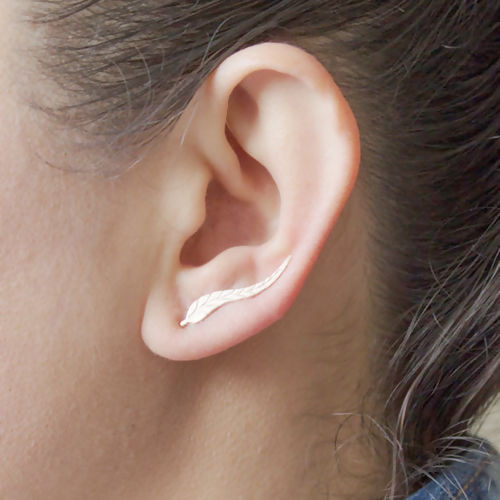 Ear Crawler カフイヤリング 金メッキ 葉 24mm x 4mm、 1 ペア の画像
