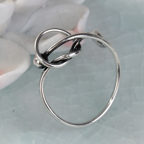 真鍮 調整不能 リング 指輪 愛の結び目 シルバートーン 透明ラインストーン 16.1mm（日本サイズ約10号）、 1 個                                                                                                                                                                                                  の画像