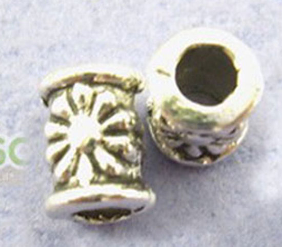 Bild von Zinklegierung Zwischenperlen Spacer Perlen Zylinder Antiksilber Blumen Geschnitzt ca. 6mm D., Loch:ca. 2.6mm, 120 Stück