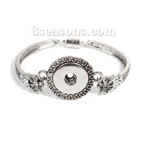 Picture of Snap Button Bangles Bracelets Fit 18mm/20mm Snap Buttons Antique Silver Color Owl Animal Round 21cm(8 2/8") long, Hole Size: 6mm( 2/8"), 1 Piece