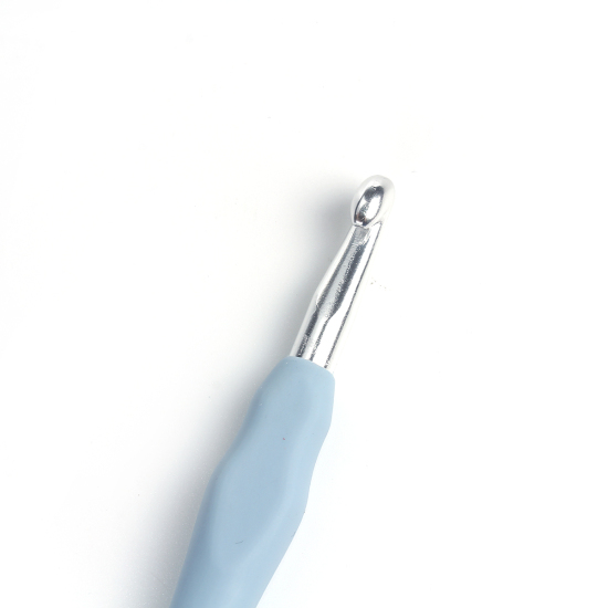 Изображение 8мм TPR Алюминиевые Крючки Для Вязания Синий 13.9см, 2 ШТ