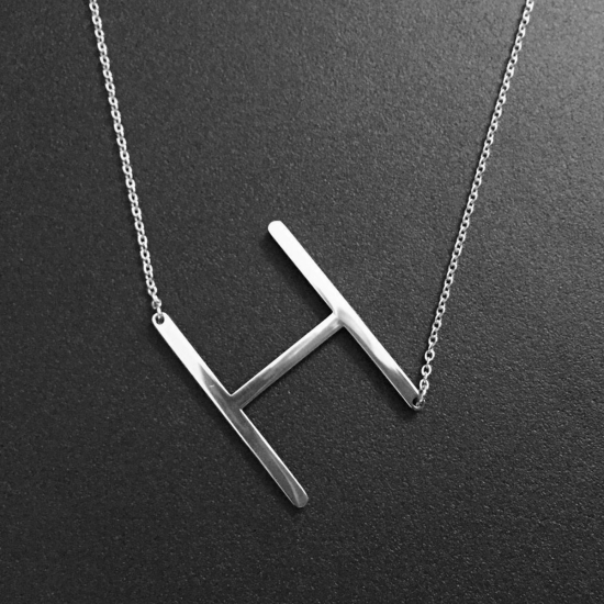 Image de Colliers en Acier Inoxydable Initial Alphabet/ Lettre " H" Argent Mat 52cm long, 1 Pièce