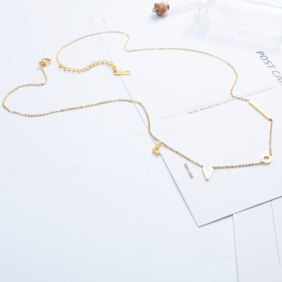 Immagine di 304 Acciaio Inossidabile Collana Oro Placcato Lettere " LOVI " lunghezza: 48cm, 1 Pz