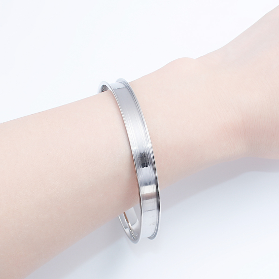 Bild von 304 Edelstahl Offen Manschette Haargummi Armband Silberfarbe Rund 22cm lang, 1 Stück