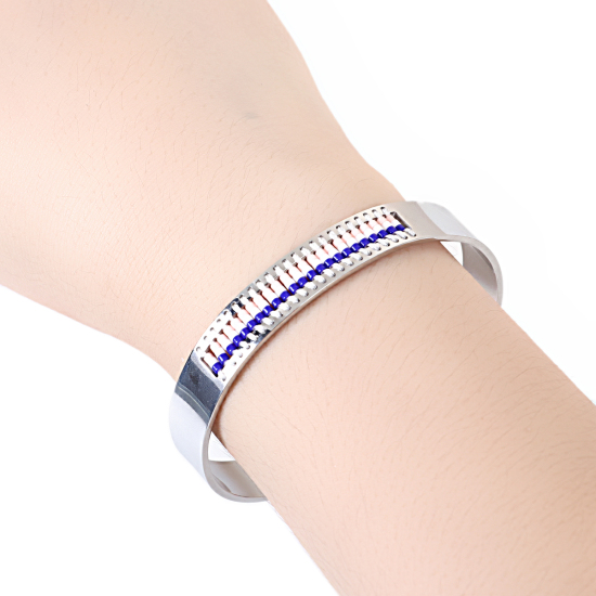 Image de Bracelet Manchette Jonc Semi-Ouvert Perles de Rocailles en Titane Acier Argent Mat Blanc & Bleu 15cm long, 1 Pièce