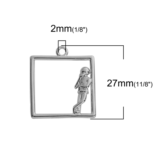 Immagine di Ottone Lilliput Aspettare altri Charms Quadrato Tono Argento Uomini 27mm x 23mm , 2 Pz