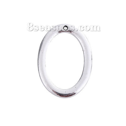 Picture of Zinc Based Alloy Charms Oval Silver Plated 29mm(1 1/8") x 22mm( 7/8"), 30 PCs