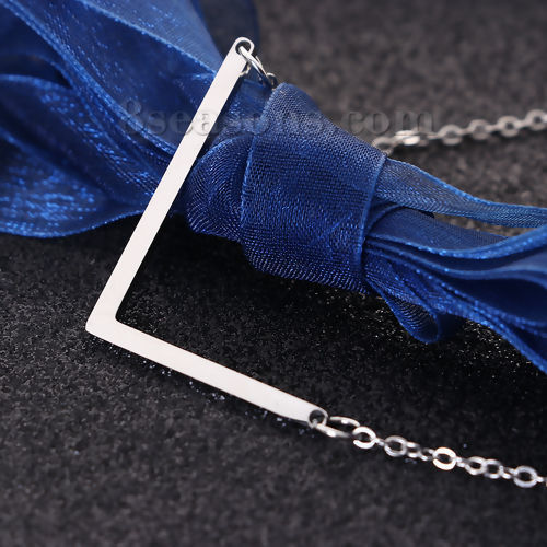 Image de Colliers en Acier Inoxydable Initial Alphabet/ Lettre " L" Argent Mat 52cm long, 1 Pièce