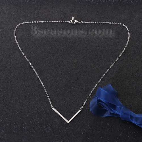 Image de Colliers en Acier Inoxydable Initial Alphabet/ Lettre " L" Argent Mat 52cm long, 1 Pièce