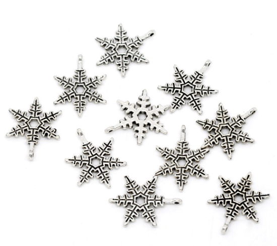 Picture of Antique Silver Color Christmas Snowflake Charms Pendants 24x18mm, sold per packet of 50