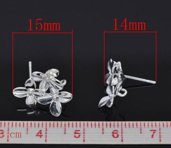 Immagine di Ottone + Gomma Orecchini a Perno Fiore Argento Placcato Fiore Disegno Colore Placcato 15mm x 14mmposta / filo: ( 0.7mm )， 10 Pz