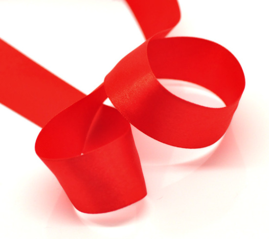 Изображение Широкие Атласные Ленты Красные для Изделий на Свадьбу ширина 24mm из Дакрона,проданные 1 свиток /уп(22.5M)