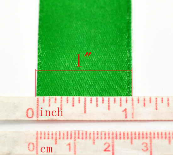 Изображение Широкие Атласные Ленты Зеленые для Изделий на Свадьбу ширина 24mm из Дакрона,проданные 1 рулон /уп(22.5M)