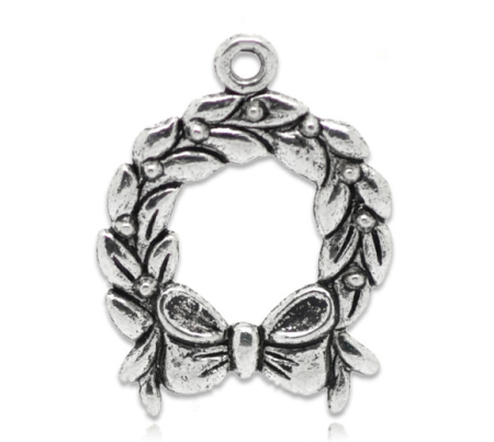 Antique Silver Color Christmas Wreath&Garland Charms Pendants 25x19mm(1"x3/4"), sold per packet of 30