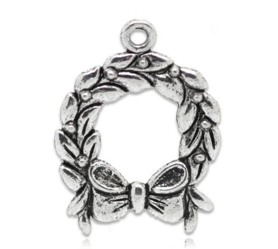 Picture of Antique Silver Color Christmas Wreath&Garland Charms Pendants 25x19mm(1"x3/4"), sold per packet of 30