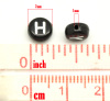Image de Perle en Acrylique Rond Noir Alphabet/Lettre au Hasard 7mm Dia, Taille de Trou: 1mm, 1000 PCs