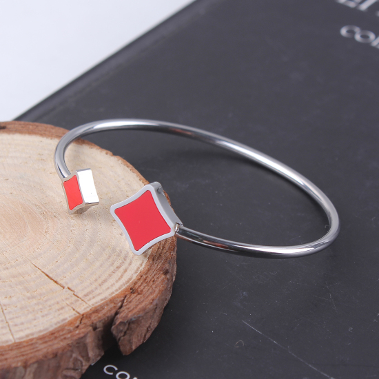 Image de Bracelet Manchette Jonc Semi-Ouvert en 304 Acier Inoxydable Losange Elastique Rouge Argent Mat 18.3cm 1 Pièce