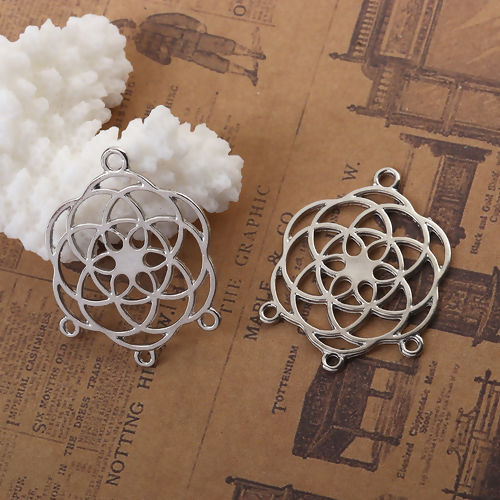 Imagen de Zamak Flor de la vida Conectores de Araña Flor Tono de Plata Hueco 33mm x 25mm, 20 Unidades