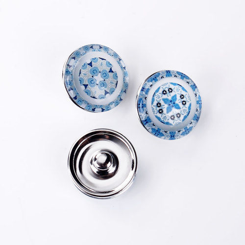 Picture of 18mm Copper & Glass Snap Button Fit Snap Button Bracelets Round Silver Tone Blue Transparent At Random Mixed , Knob Size: 5.5mm( 2/8"), 10 PCs