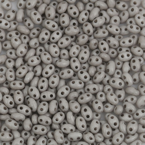 Изображение (Чешский Импорт) Стеклянные Семена с Двумя Отверстиями Бусины Серый Непрозрачный Примерно 5мм x 4мм, Размер Поры: 0.8мм, 10 Грамм (Примерно 18 шт/грамм)